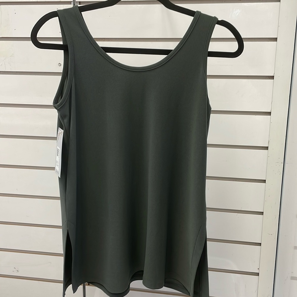 Simply Reversible Tank in Olive Sizes 4 and 8